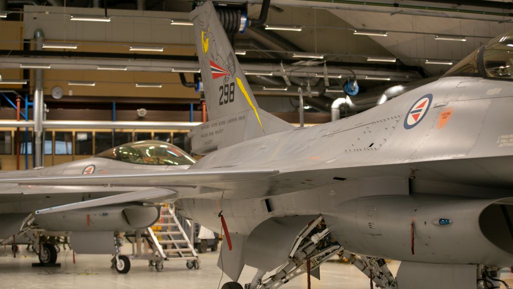 avtale om vedlikehold av utrangerte f-16_7_4000x2250