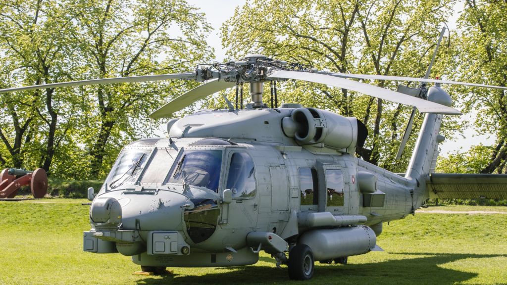 Et dansk Seahawk helikopter har landet på Akershus festning. Foto: Torgeir Haugaard / Forsvaret