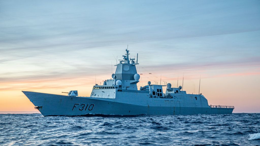 KNM Fridtjof Nansen under øvelse i Atlanterhavet. Foto: Marius Vågenes Villanger/Forsvaret