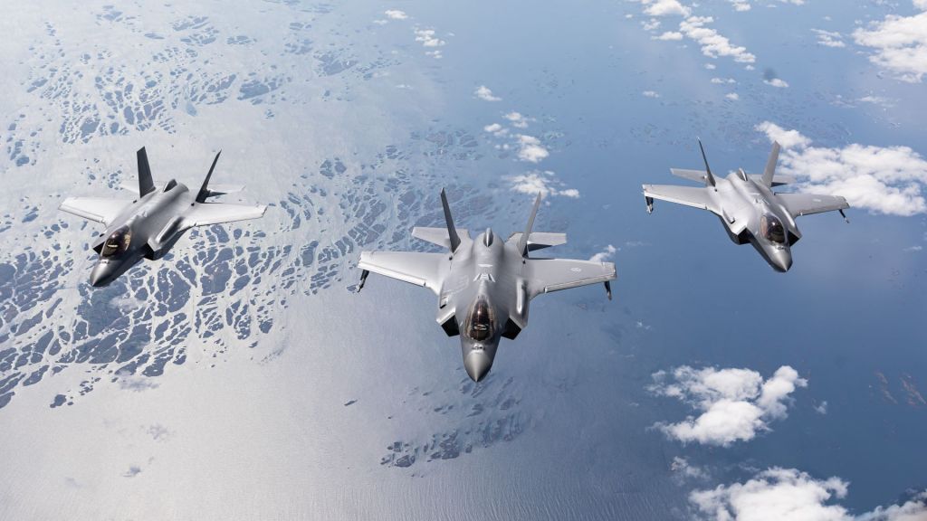 Tre F-35A over Norge sommeren 2023. Foto: Ole Andreas Vekve / Forsvaret