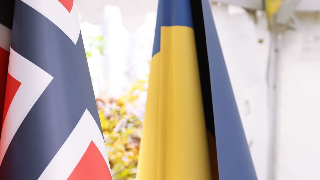 Norge og Ukraina har inngått en Memorandum of Understanding (MoU) om gjensidig statlig kvalitetssikring av forsvarsmateriell og tjenester. Foto: Torbjørn Kjosvold / Forsvaret