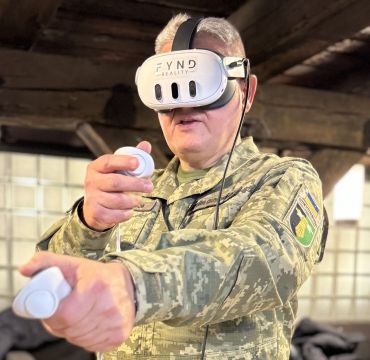  Ukrainsk general gjør prosedyre på Leopard 2A4. Foto: Fynd Reality